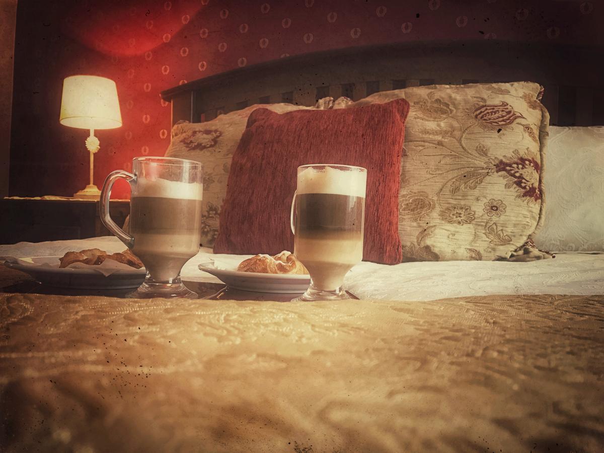 Mcmahon Guesthouse Листоуэл Экстерьер фото