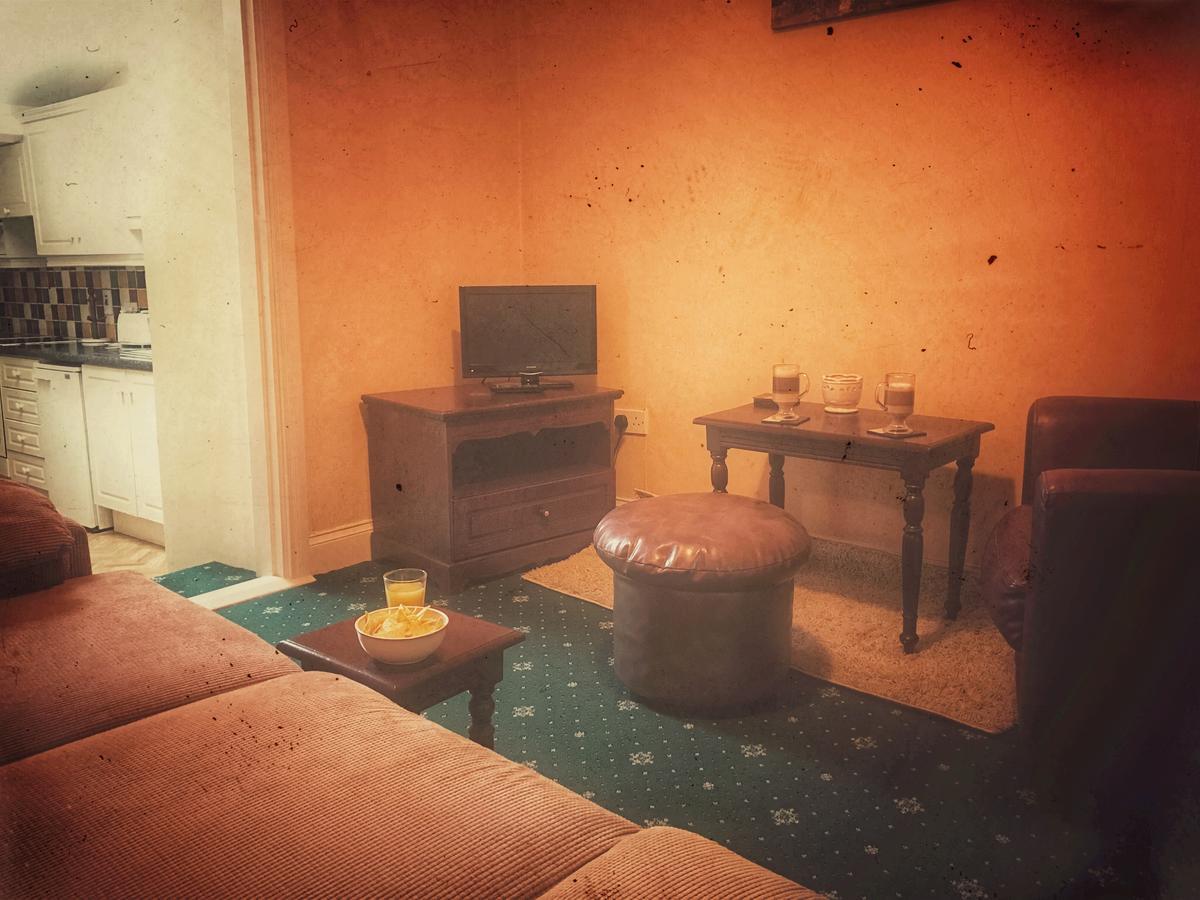 Mcmahon Guesthouse Листоуэл Экстерьер фото