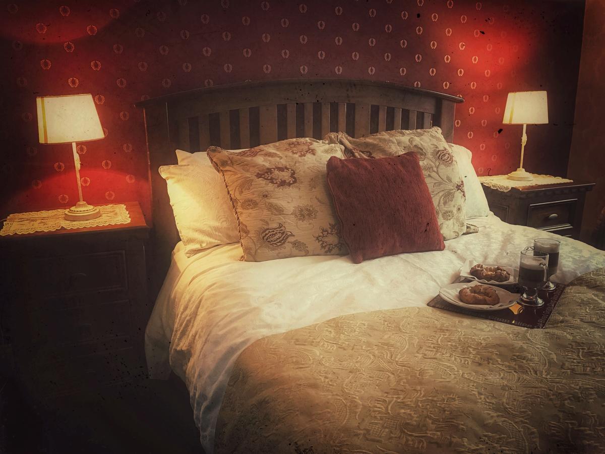 Mcmahon Guesthouse Листоуэл Экстерьер фото